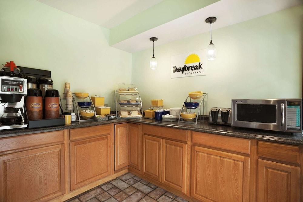 Days Inn Sutton Scotney North Ngoại thất bức ảnh