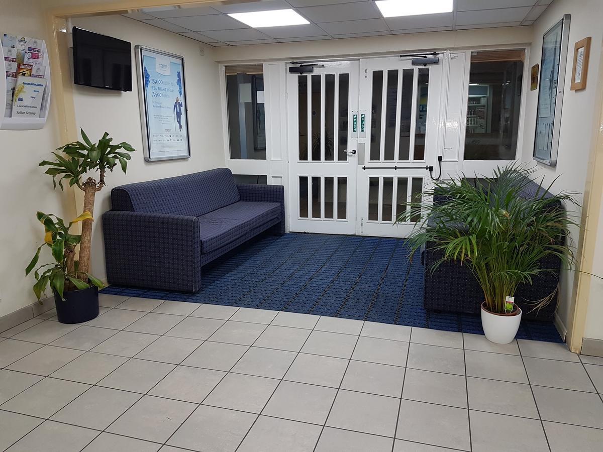 Days Inn Sutton Scotney North Ngoại thất bức ảnh